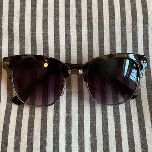 Steve Madden sunglasses